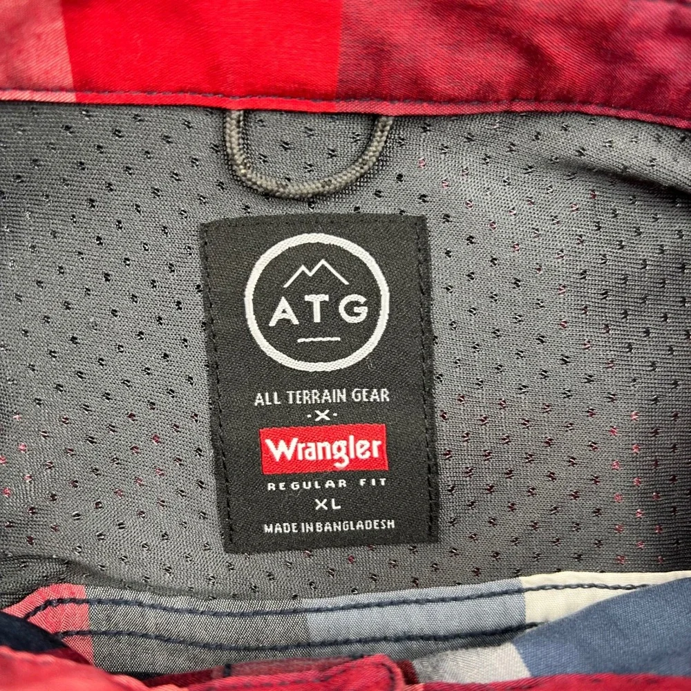 Wrangler ATG Shirt Mens XL Red Blue Plaid‎ Short Sleeve All Terrain Gear Outdoor
